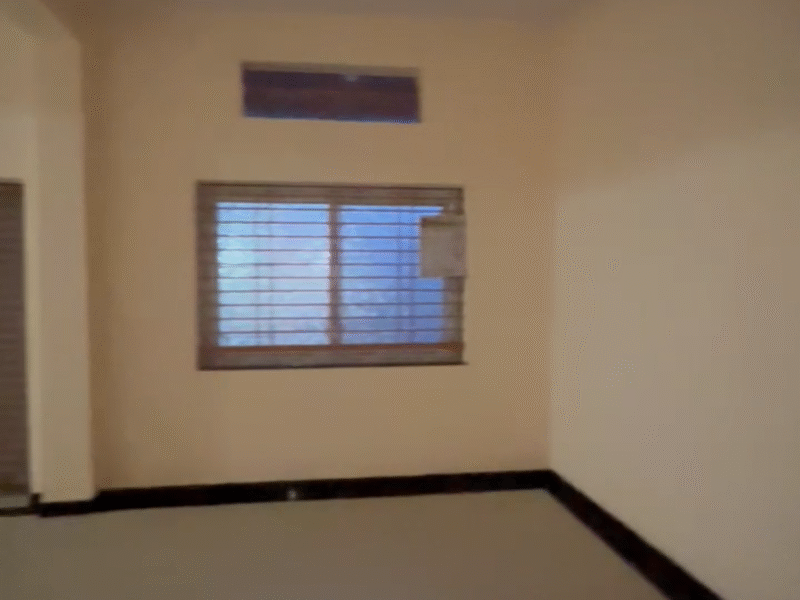 Shop/Office/Hotel for rent