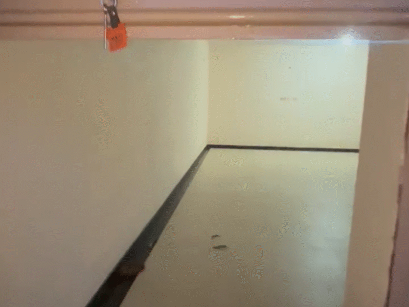 Shop/Office/Hotel for rent